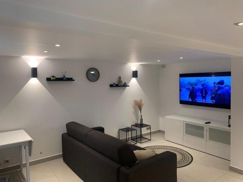 Auberge Appartement Ormesson Sur Marne / Sucy En Brie Bagian luar foto